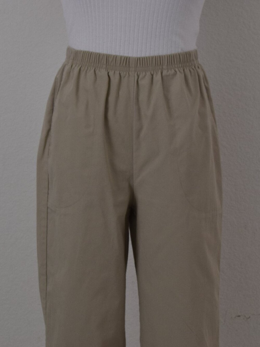 Vintage 90s Cotton/Poly Khaki Pull-On pants size 8 by BLAIR | 25-30 waist